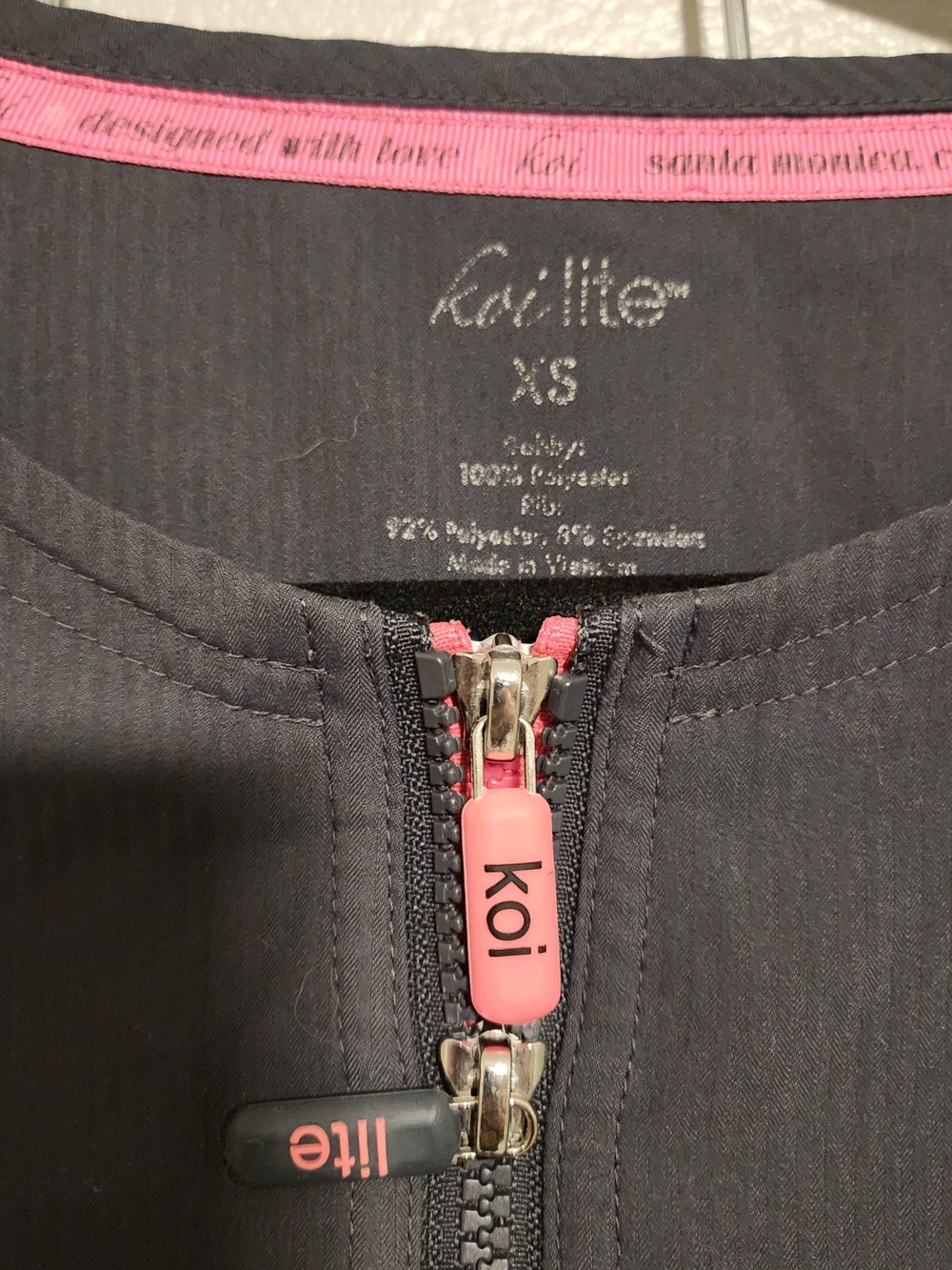 KOI Lite Women’s XS Charcoal Gray Zip Front Medical Scrub Top Pink Accents - Picture 2 of 13